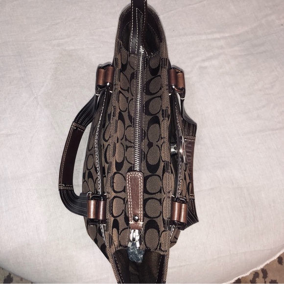 Coach classic Tote *Authentic* - Picture 6 of 12